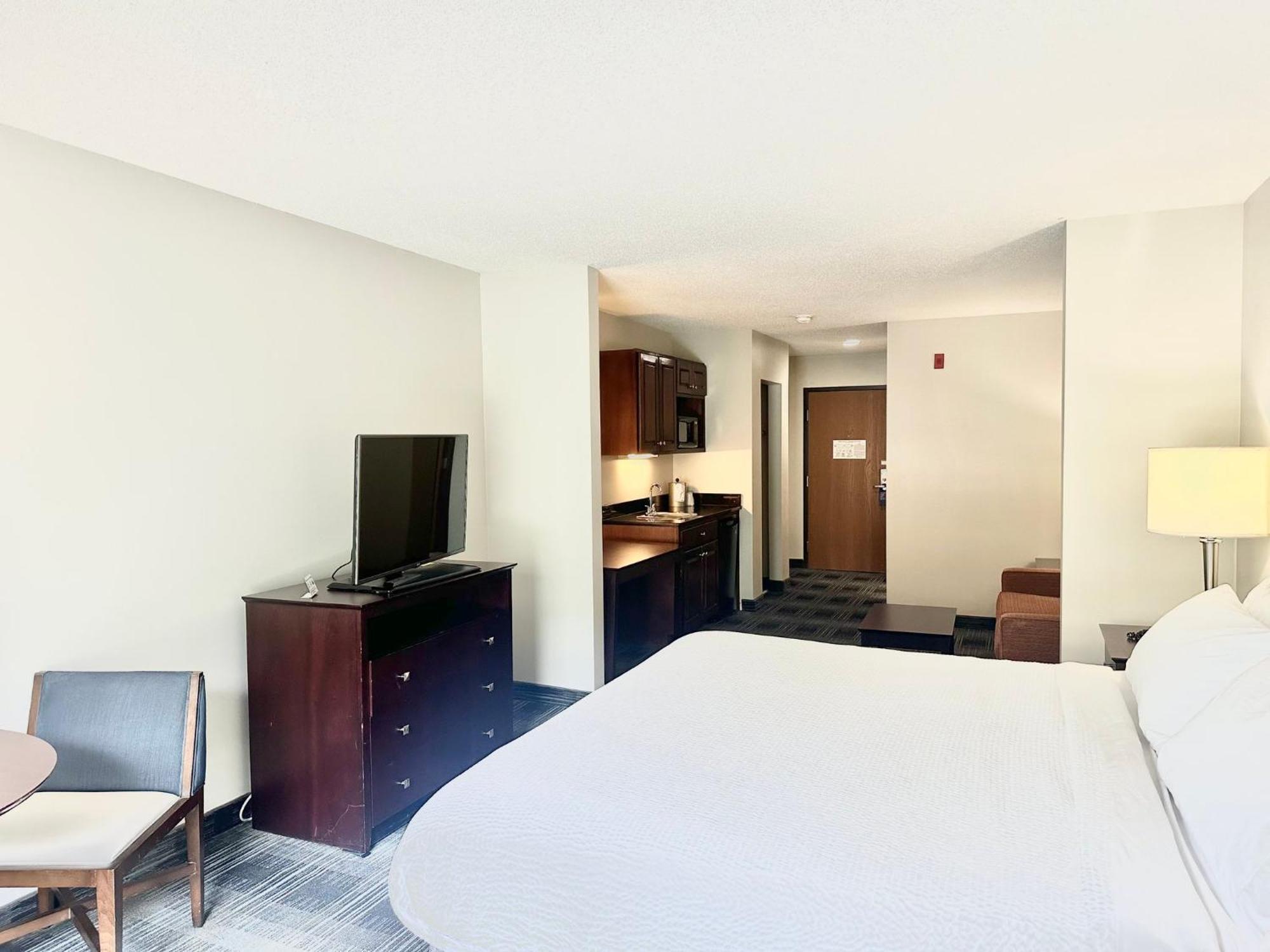 Holiday Inn Express And Suites Meriden By Ihg Exteriér fotografie