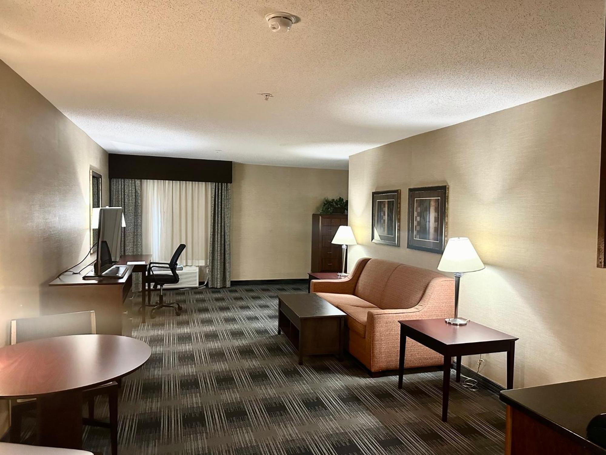 Holiday Inn Express And Suites Meriden By Ihg Exteriér fotografie